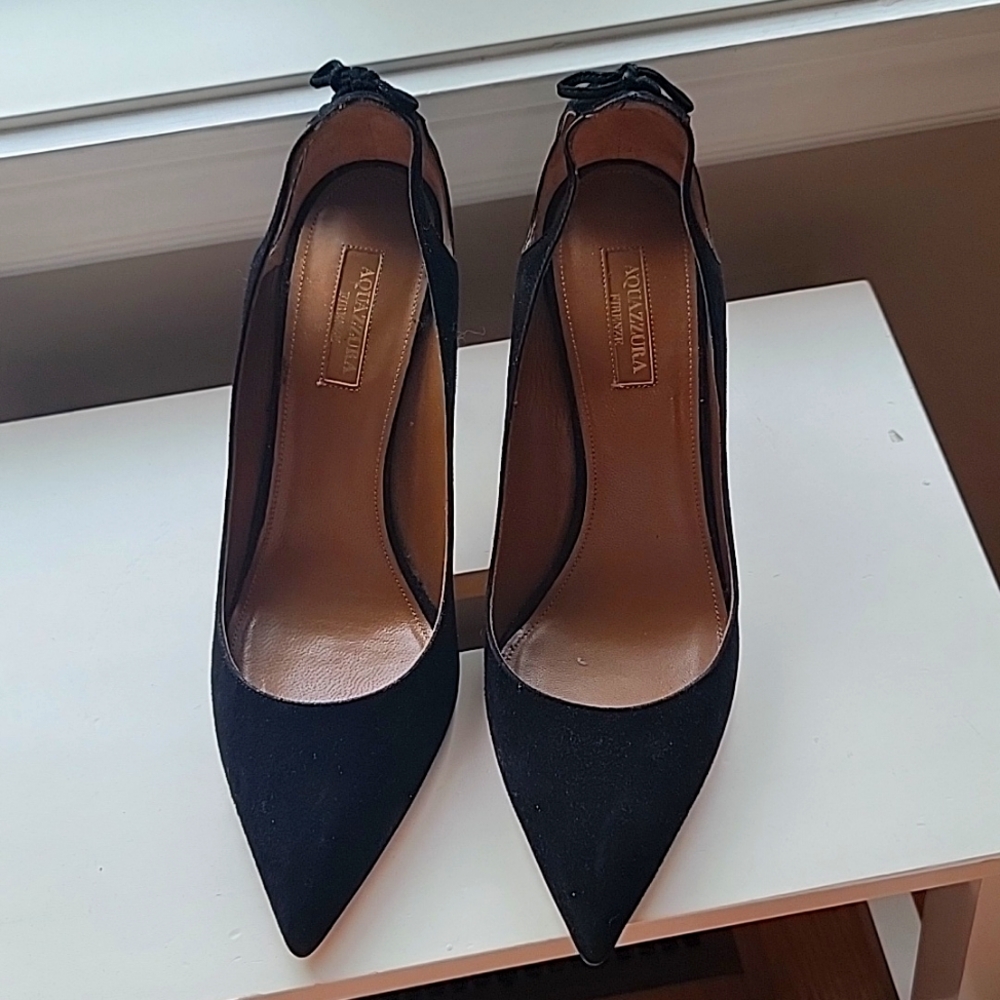 Aquazzura Deneuve black suede pumps size 39